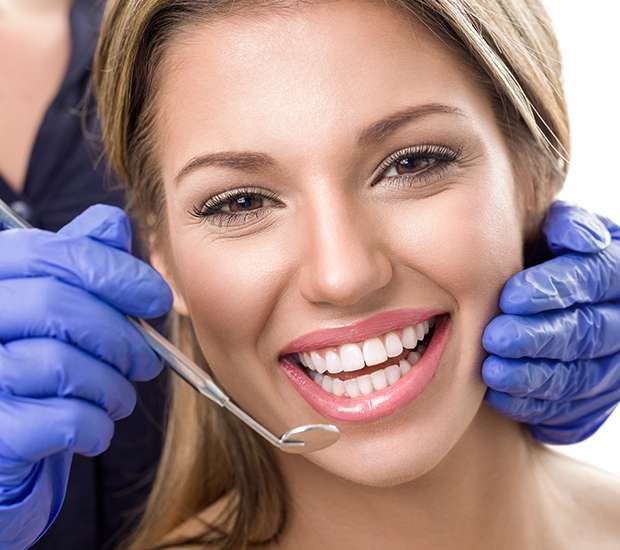 Beverly Hills Teeth Whitening at Dentist
